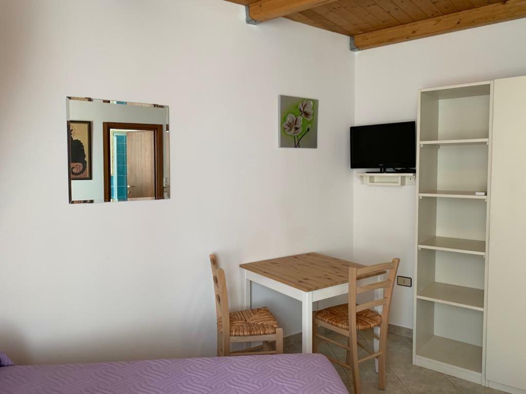 B&B S'Incontru Galtellì Exteriör bild
