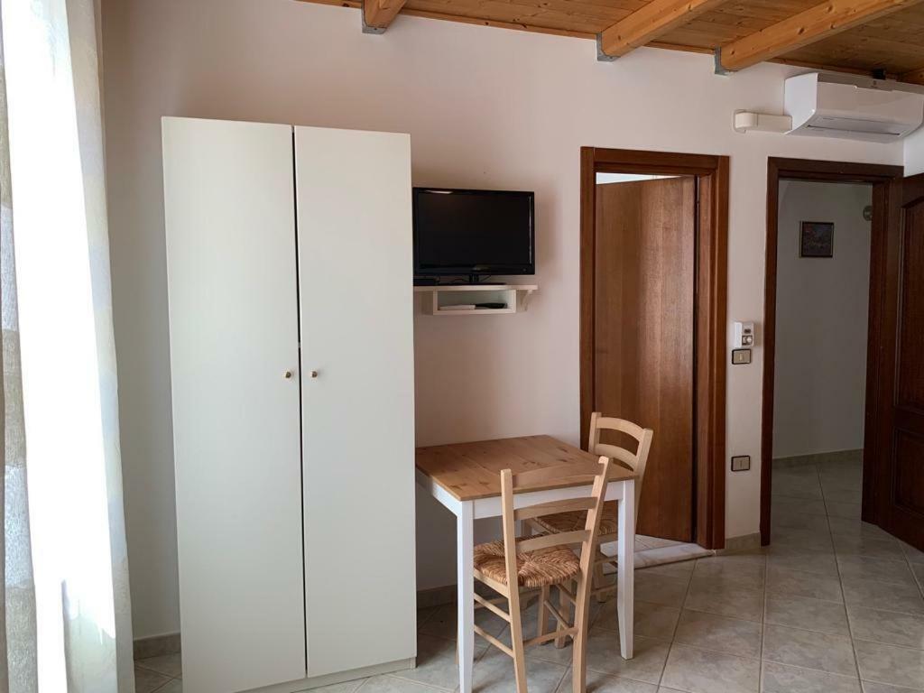 B&B S'Incontru Galtellì Exteriör bild
